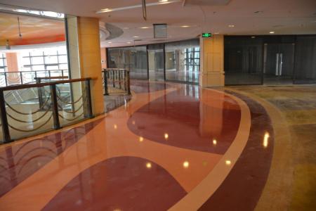 瓷磚褪色破裂不用怕？看環(huán)保地坪涂料施工廠怎么做？
