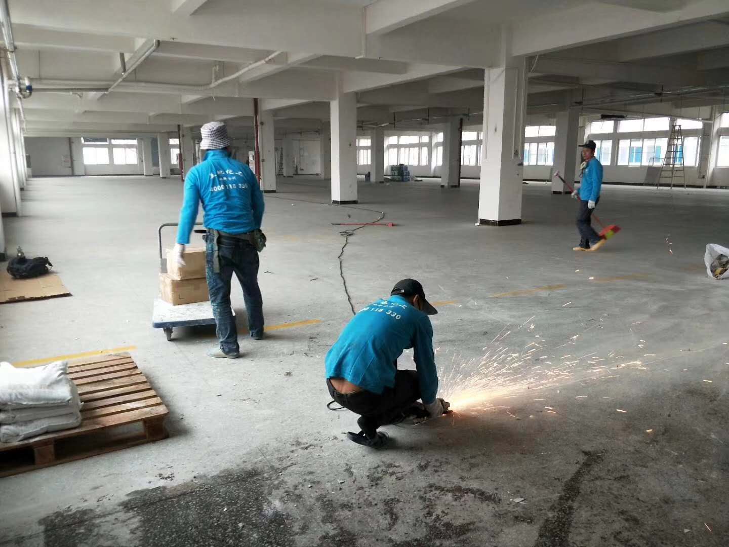 水性地坪涂料施工方案中有關(guān)翻新的的步驟有哪些？
